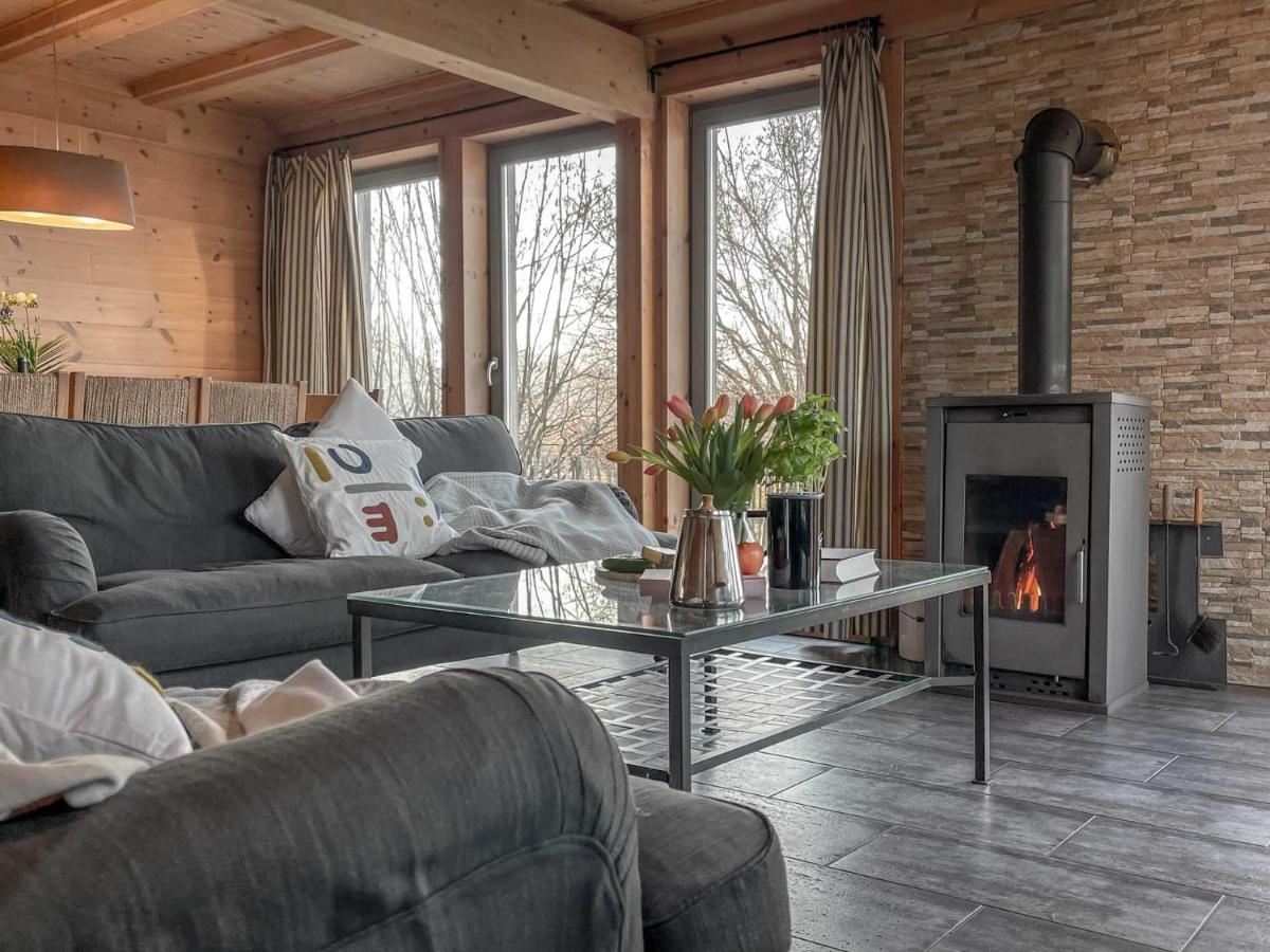 Traumhaff Kuestenchalets - Einzigartige Chalets An Der Ostsee. Ganz Aus Laerchenholz Mit Kamin Und Sauna Vogelsang-Warsin Dış mekan fotoğraf