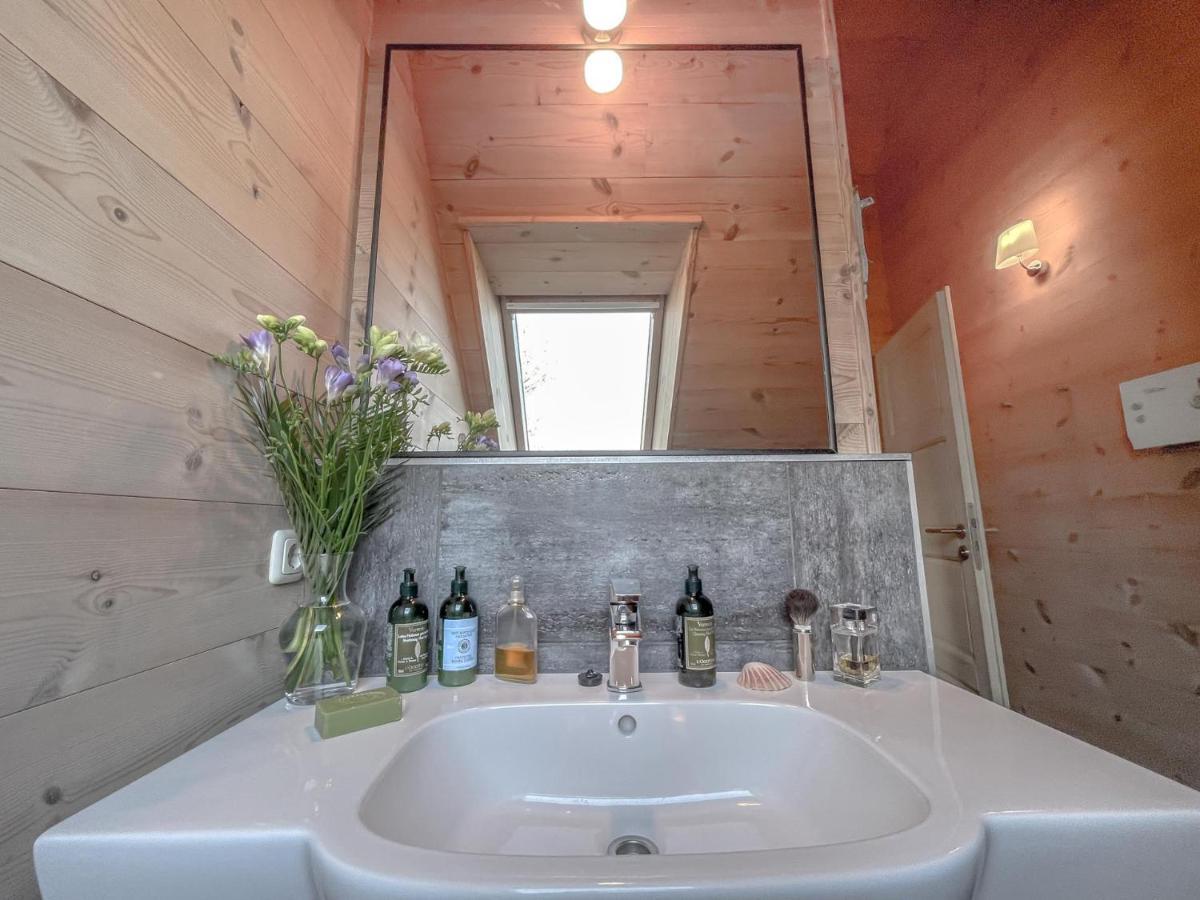 Traumhaff Kuestenchalets - Einzigartige Chalets An Der Ostsee. Ganz Aus Laerchenholz Mit Kamin Und Sauna Vogelsang-Warsin Dış mekan fotoğraf