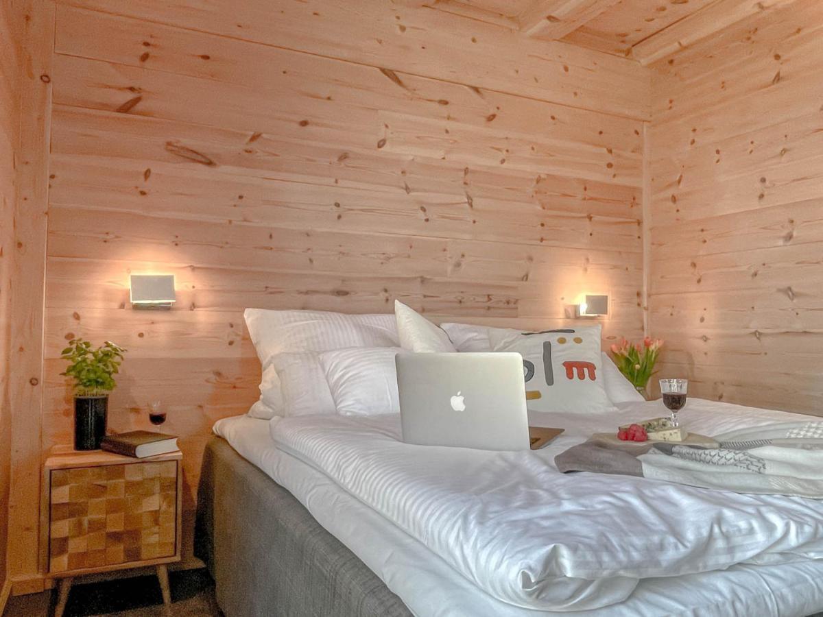 Traumhaff Kuestenchalets - Einzigartige Chalets An Der Ostsee. Ganz Aus Laerchenholz Mit Kamin Und Sauna Vogelsang-Warsin Dış mekan fotoğraf