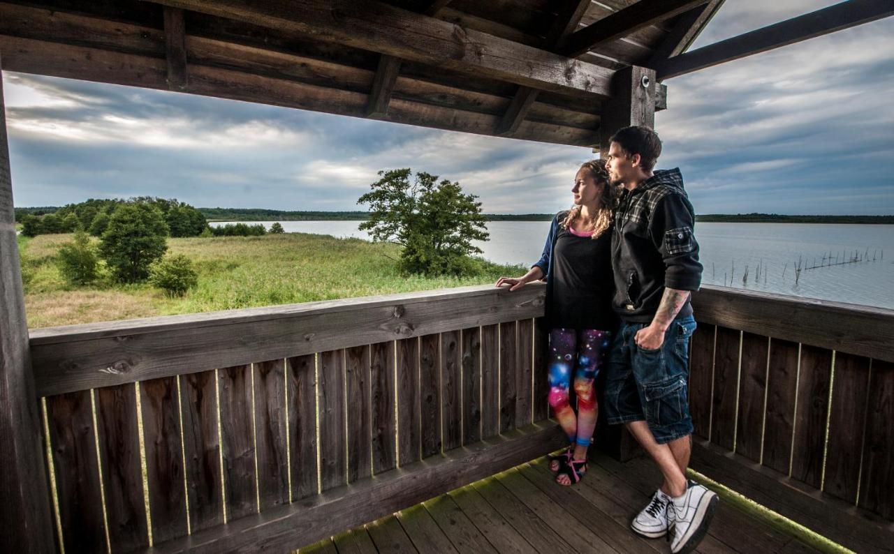 Traumhaff Kuestenchalets - Einzigartige Chalets An Der Ostsee. Ganz Aus Laerchenholz Mit Kamin Und Sauna Vogelsang-Warsin Dış mekan fotoğraf